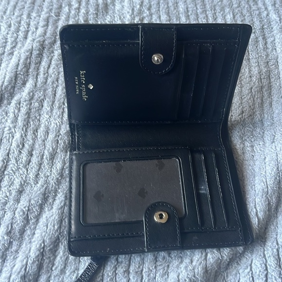Kate Spade Wallet - Picture 2 of 5
